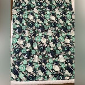 Women’s full round wrap or scarf XL